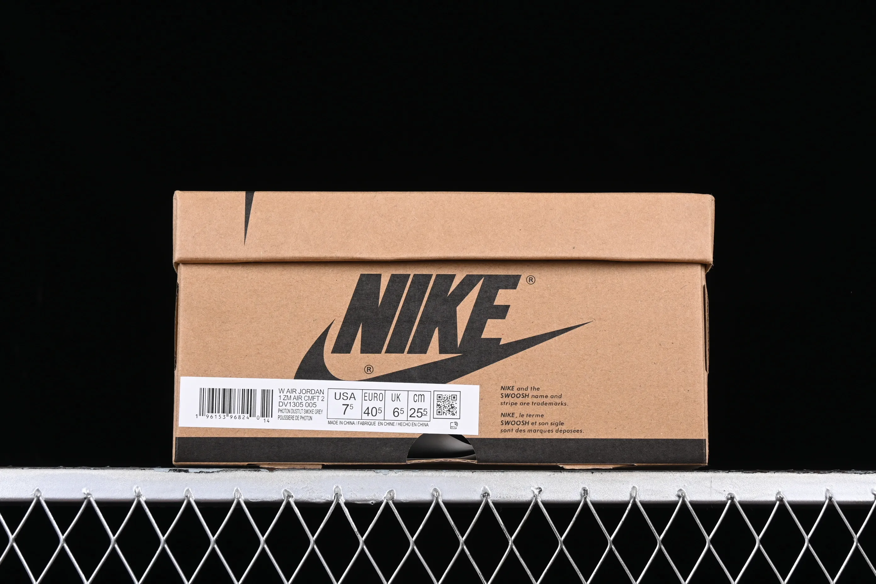 All categories Air Jordan Jordan series basketball shoes Air Jordan 1 High Air Jordan 1 Zoom CMFT AJ1 Joe 1 gray and purple color matching DV1305-005